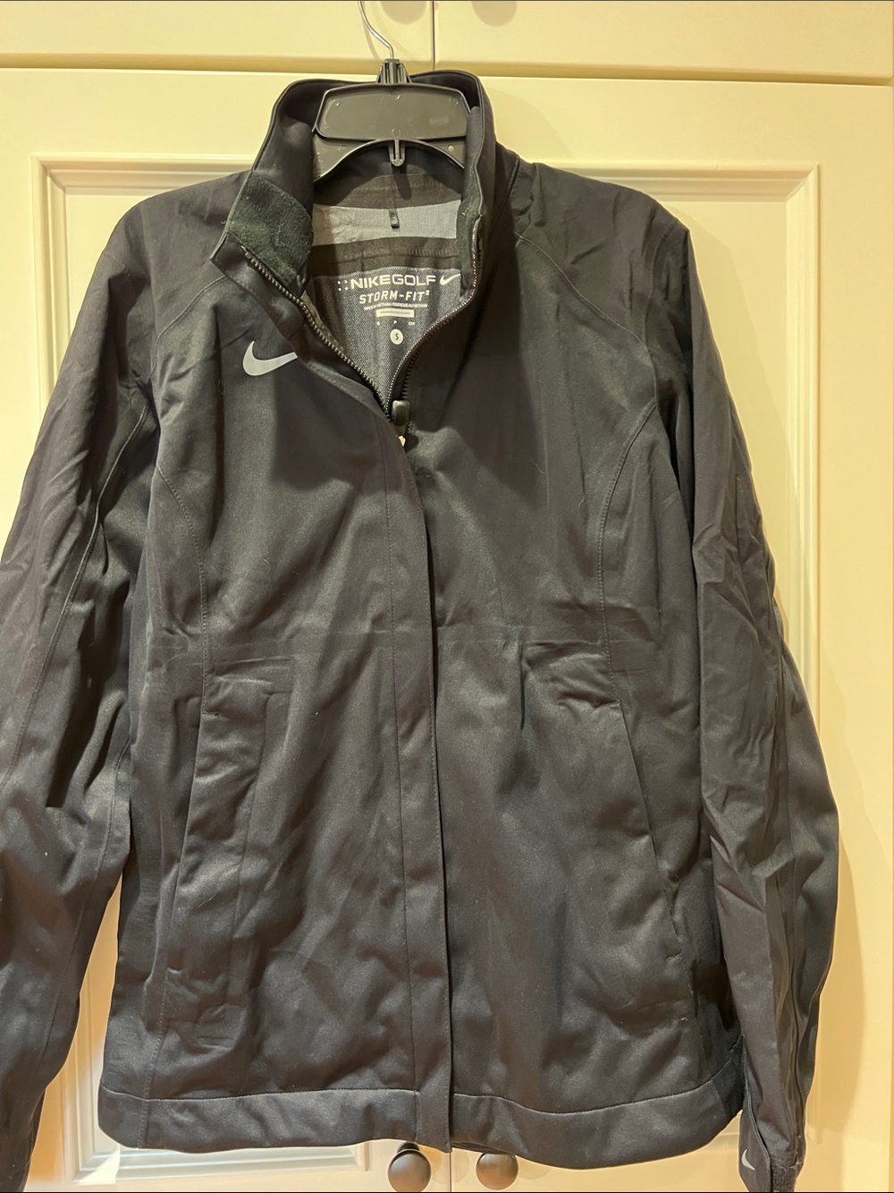 Nike Women’s Black Golf Storm-FIT Utility Jacket